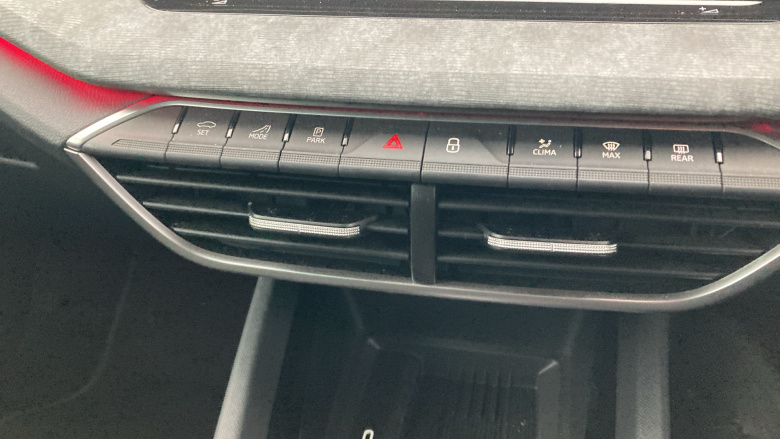 Skoda Octavia 1.5 TSI 150 e-TEC SE L 5dr DSG Petrol Estate